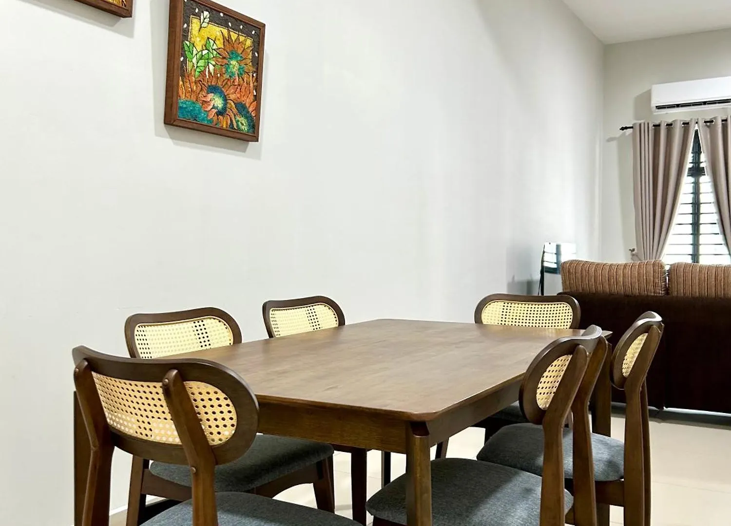 New Cozy 4-Bedroom Terrace Home Malacca 0*,  マレーシア