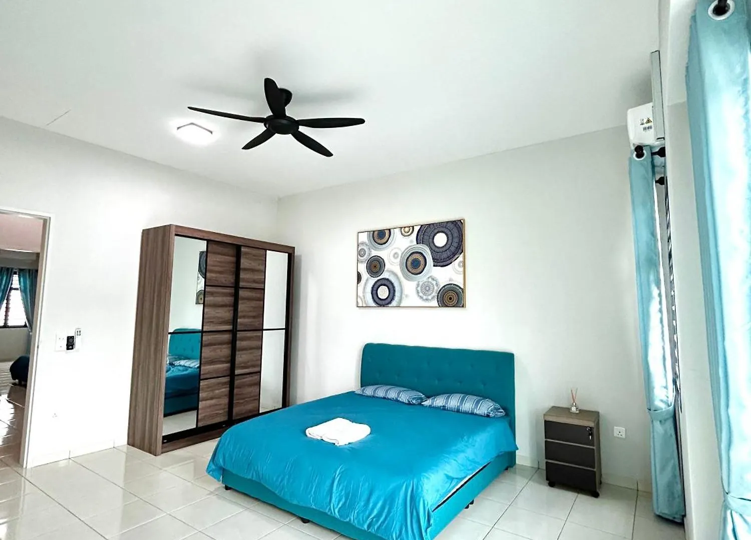 New Cozy 4-Bedroom Terrace Home Malacca 0*,