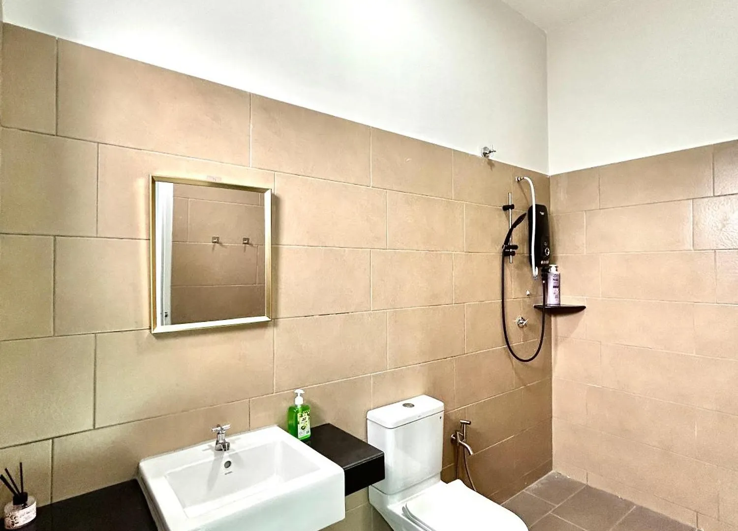 別荘 New Cozy 4-Bedroom Terrace Home Malacca